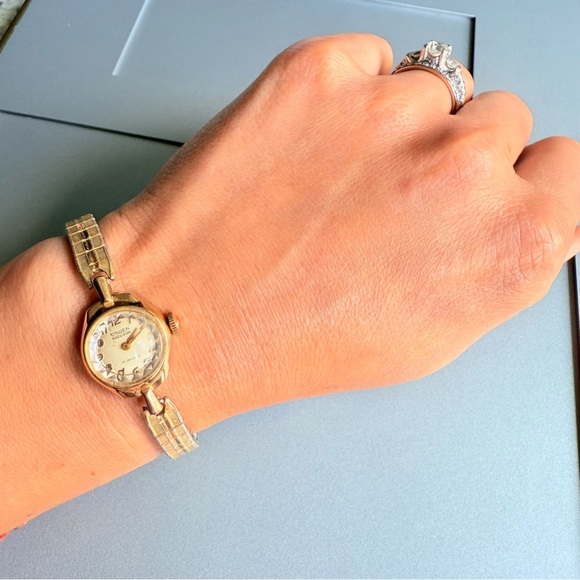 Vintage GRUEN Precision 14k Gold 17 Jewels Ladies Mechanical Watch Worki… - Picture 3 of 14